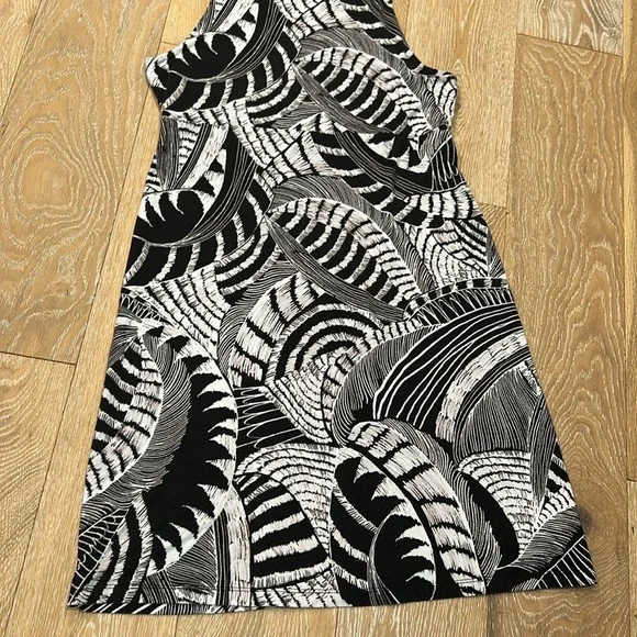 Athleta Santorini Dress - Picture 4 of 9